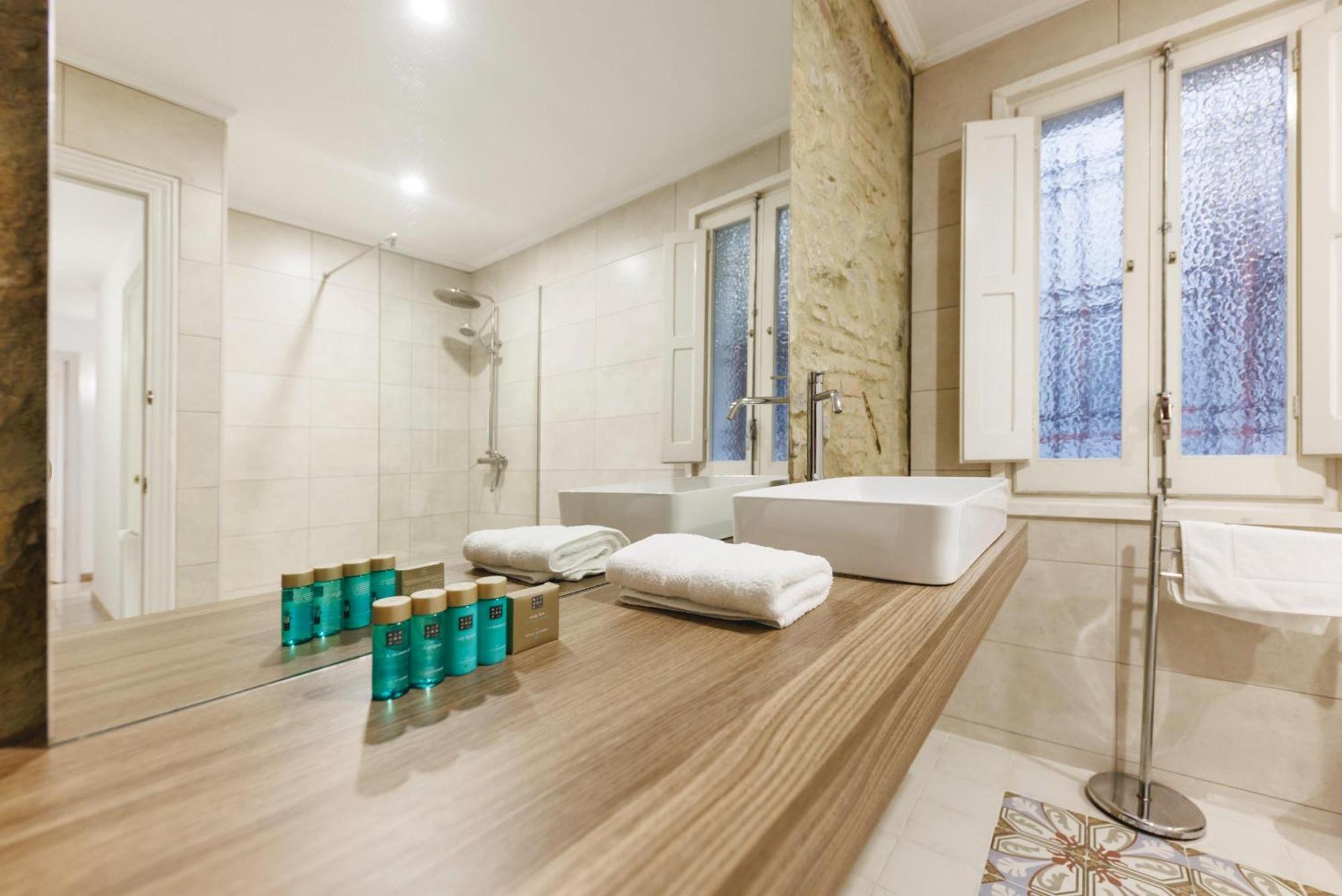 Bravissimo El Lleo, Bright 4-Bedroom Apartment Girona Zewnętrze zdjęcie