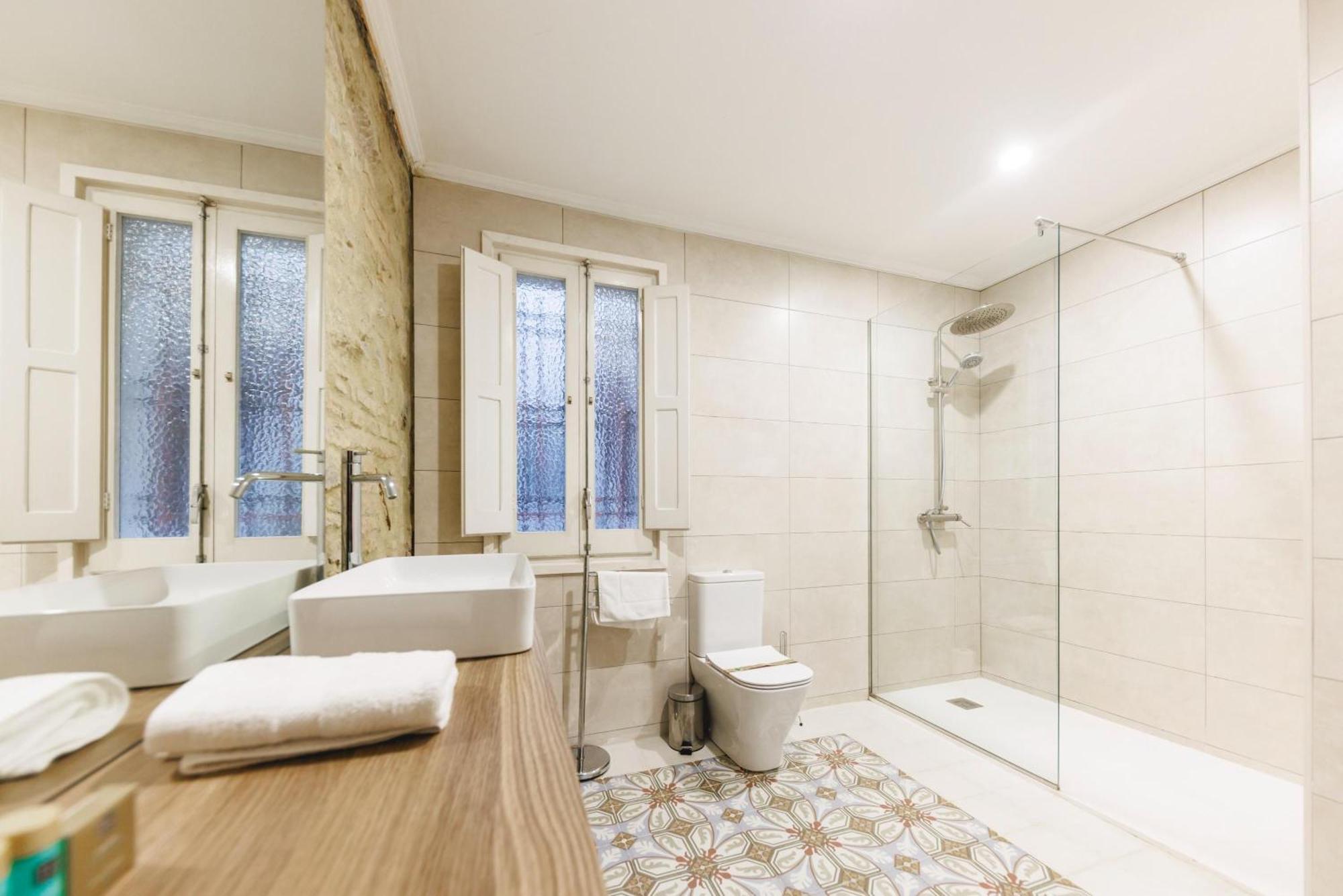 Bravissimo El Lleo, Bright 4-Bedroom Apartment Girona Zewnętrze zdjęcie