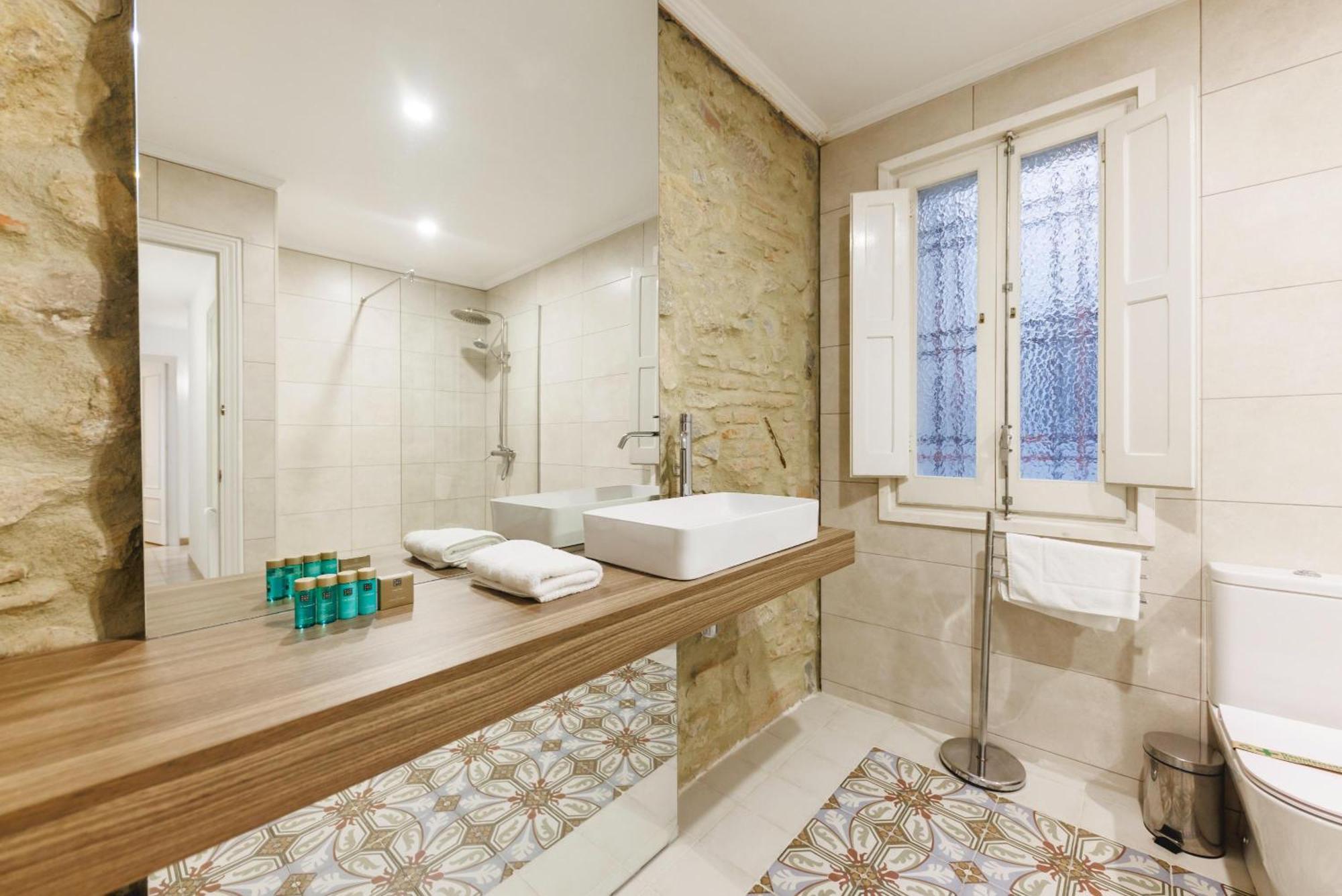 Bravissimo El Lleo, Bright 4-Bedroom Apartment Girona Zewnętrze zdjęcie